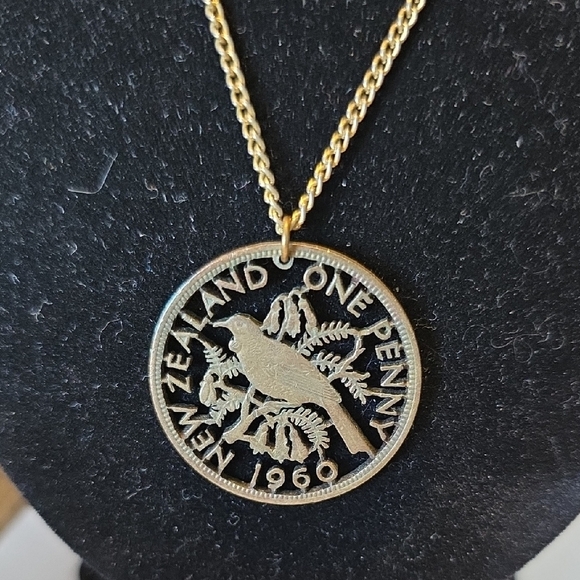 Vintage 1960 New Zealand Cut Coin Pendant With Words On Goldtone 18 Inch Chain